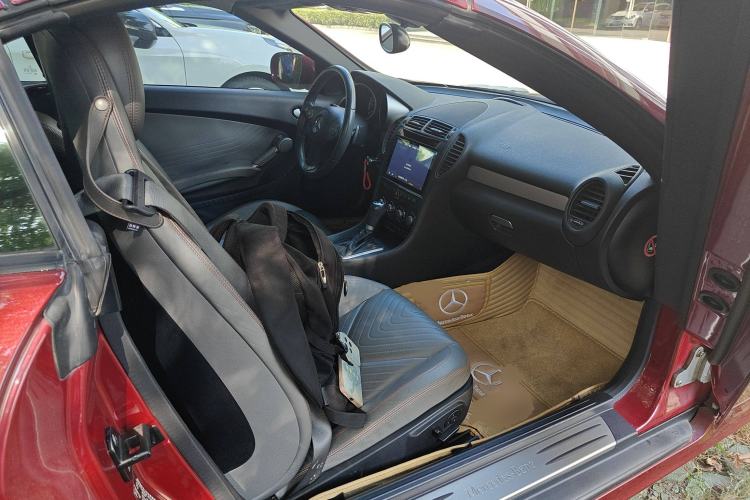 Used Mercedes-Benz SLK-Class 2010 SLK 350 Grand Edition Left Rear Seat