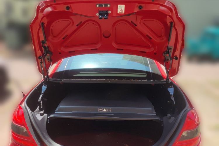 Used Mercedes-Benz SLK-Class 2010 SLK 200K Trunk