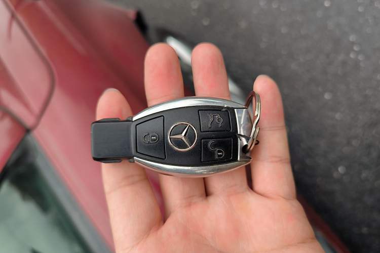 Used Mercedes-Benz SLK-Class 2010 SLK 200K Vehicle Key