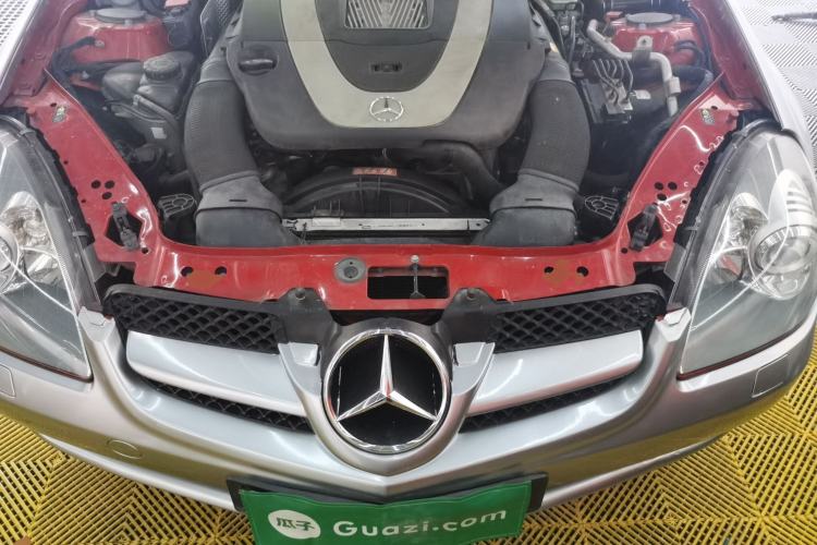 Used Mercedes-Benz SLK-Class 2010 SLK 300 Grand Edition Engine Bay