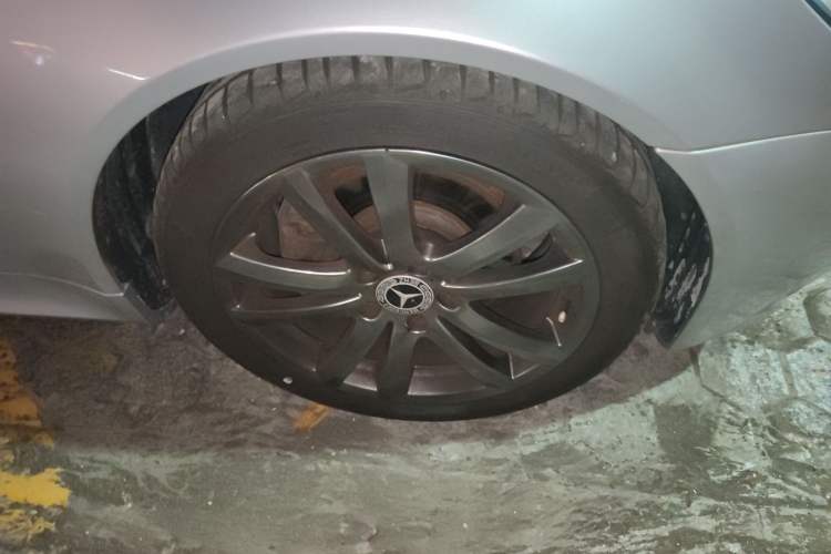 Used Mercedes-Benz SLK-Class 2010 SLK 200K Grand Edition Right Front Wheel Hub