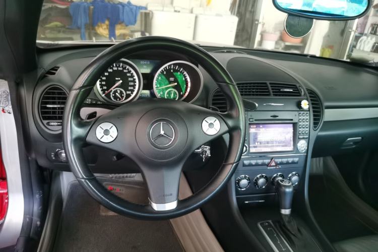 Used Mercedes-Benz SLK-Class 2010 SLK 300 Grand Edition Steering Wheel
