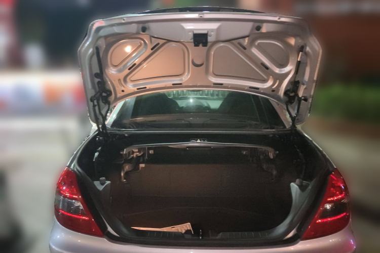 Used Mercedes-Benz SLK-Class 2010 SLK 200K Grand Edition Trunk