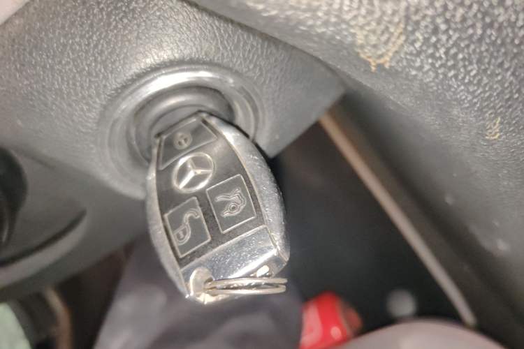 Used Mercedes-Benz SLK-Class 2010 SLK 200K Grand Edition Vehicle Key