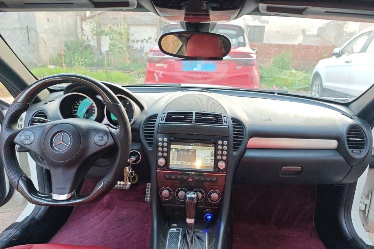 Used Mercedes-Benz SLK-Class 2010 SLK 200K Center Console