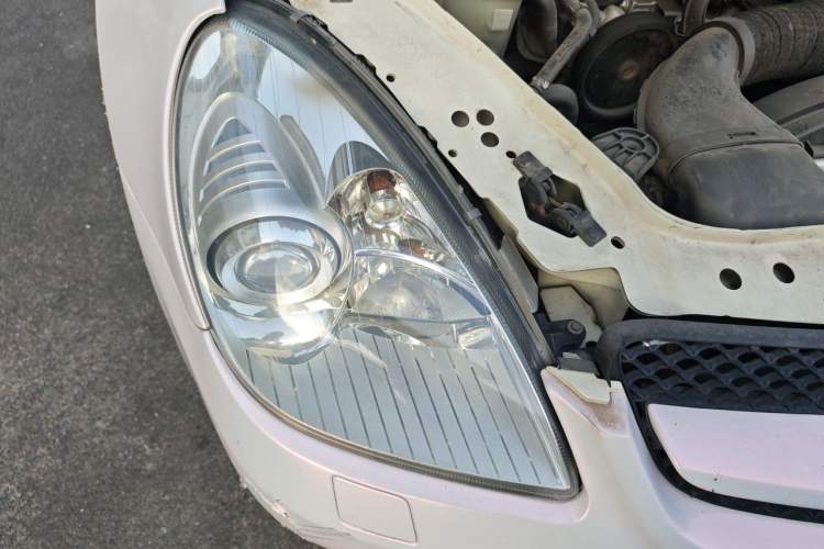 Used Mercedes-Benz SLK-Class 2010 SLK 200K Right Front Headlight