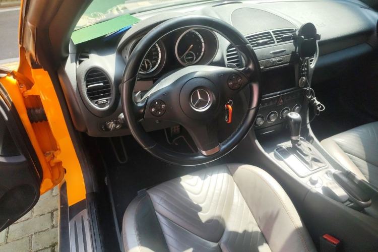 Used Mercedes-Benz SLK-Class 2010 SLK 300 Grand Edition Steering Wheel