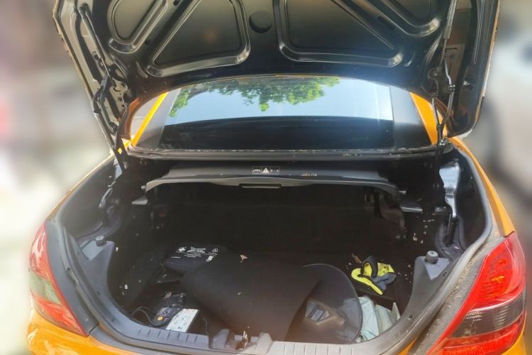 Used Mercedes-Benz SLK-Class 2010 SLK 300 Grand Edition Trunk