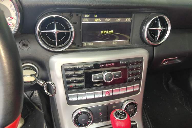 Used Mercedes-Benz SLK-Class 2011 SLK 200 Fashion Model Audio And AC Panel