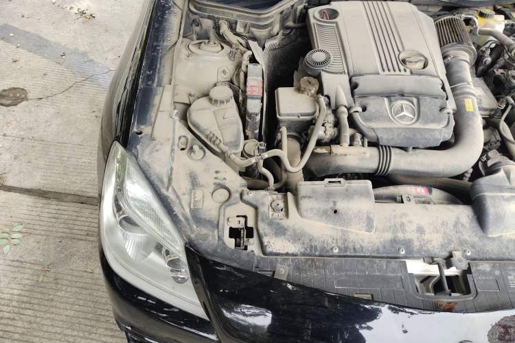 Used Mercedes-Benz SLK-Class 2011 SLK 200 Fashion Model Engine Bay Right