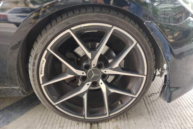 Used Mercedes-Benz SLK-Class 2011 SLK 200 Fashion Model Right Front Wheel Hub