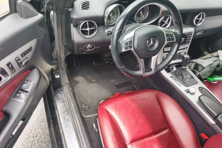 Used Mercedes-Benz SLK-Class 2011 SLK 200 Fashion Model Steering Wheel