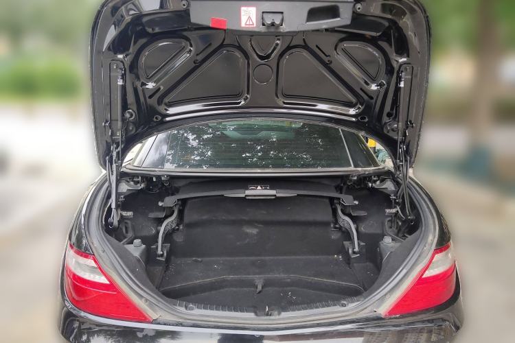 Used Mercedes-Benz SLK-Class 2011 SLK 200 Fashion Model Trunk