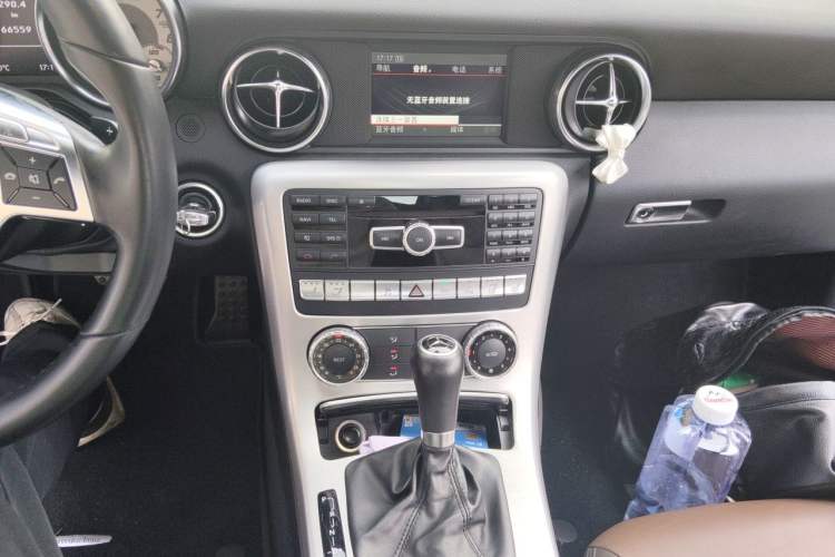 Used Mercedes-Benz SLK-Class 2011 SLK 200 Fashion Model Audio And AC Panel