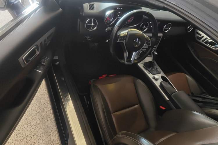 Used Mercedes-Benz SLK-Class 2011 SLK 200 Fashion Model Driver Seat