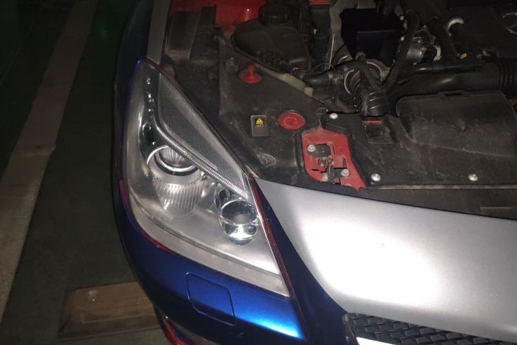 Used Mercedes-Benz SLK-Class 2011 SLK 200 Fashion Model Engine Bay Right