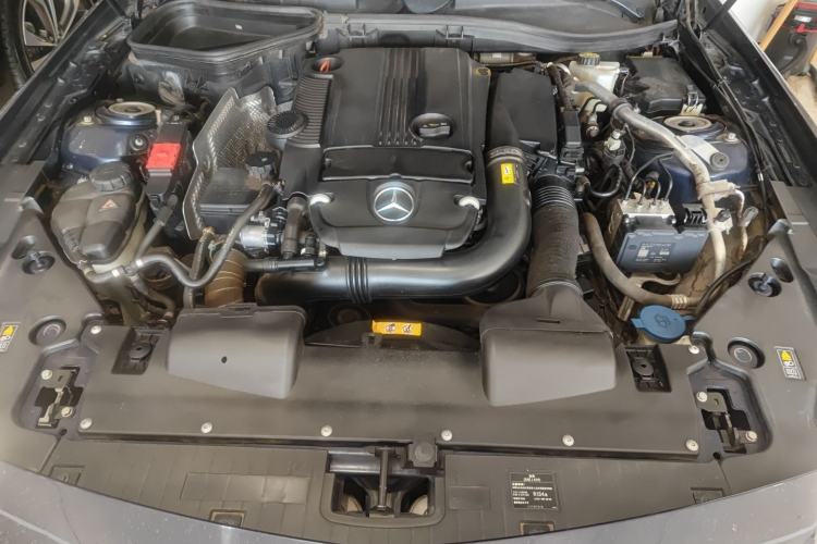 Used Mercedes-Benz SLK-Class 2011 SLK 200 Fashion Model Engine Bay
