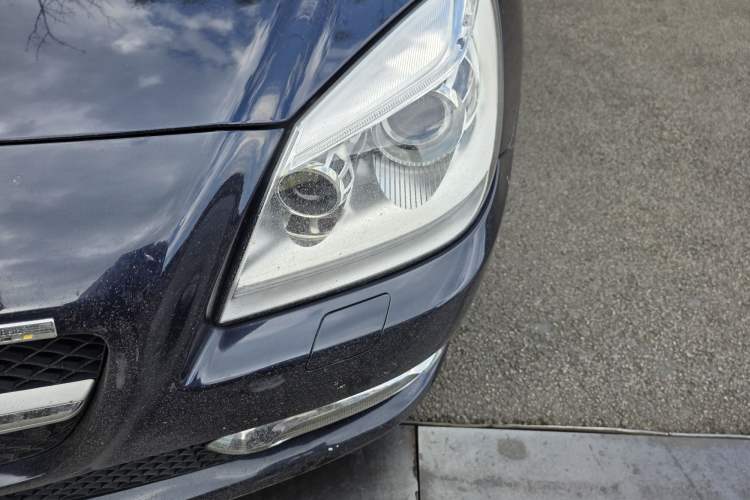 Used Mercedes-Benz SLK-Class 2011 SLK 200 Fashion Model Exterior 9