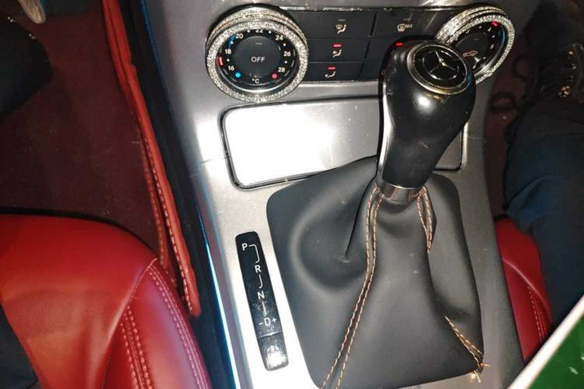 Used Mercedes-Benz SLK-Class 2011 SLK 200 Fashion Model Gear Lever