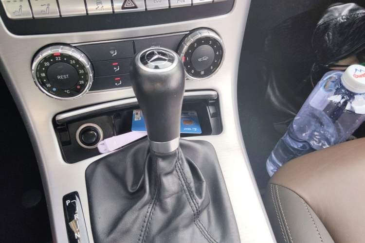 Used Mercedes-Benz SLK-Class 2011 SLK 200 Fashion Model Gear Lever