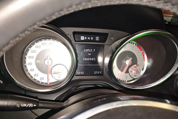 Used Mercedes-Benz SLK-Class 2011 SLK 200 Fashion Model Instrument Cluster