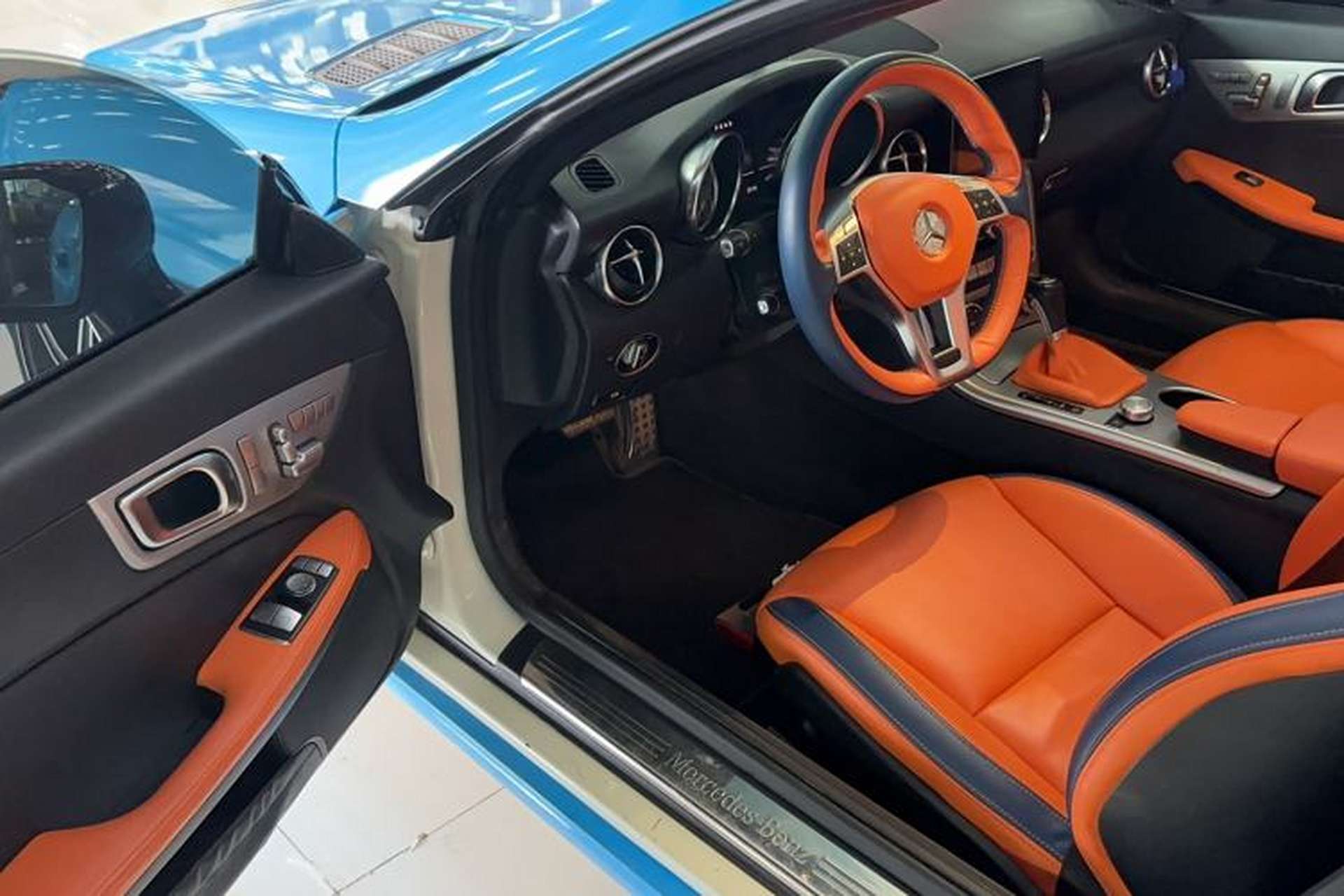 Used Mercedes-Benz SLK-Class 2011 SLK 200 Fashion Model Interior 1