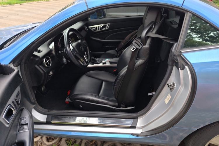 Used Mercedes-Benz SLK-Class 2011 SLK 200 Fashion Model Left Front Seat