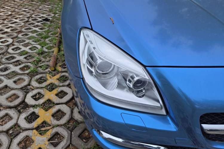 Used Mercedes-Benz SLK-Class 2011 SLK 200 Fashion Model Right Front Headlight