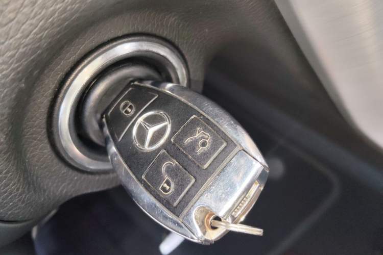 Used Mercedes-Benz SLK-Class 2011 SLK 200 Fashion Model Vehicle Key