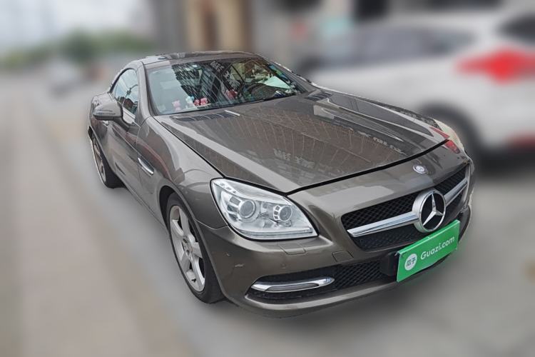 Used Mercedes-Benz SLK-Class 2011 SLK 200 Fashion Model Front Right 45 Deg