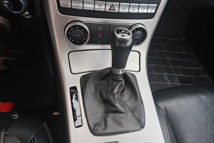 Used Mercedes-Benz SLK-Class 2011 SLK 200 Fashion Model Gear Lever