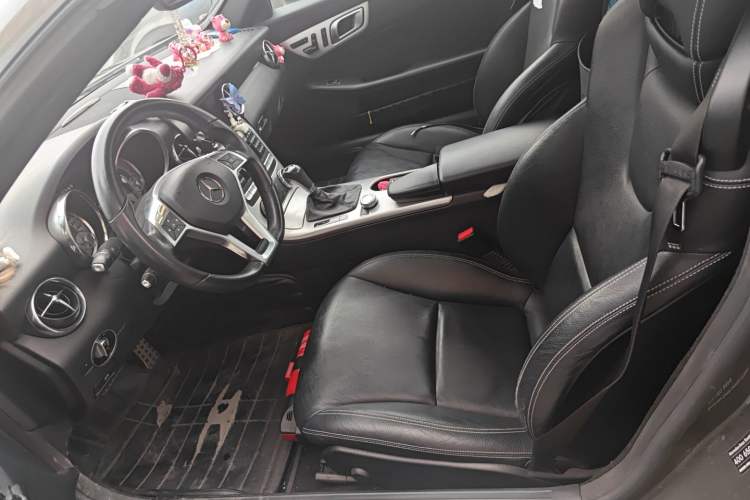 Used Mercedes-Benz SLK-Class 2011 SLK 200 Fashion Model Left Front Seat
