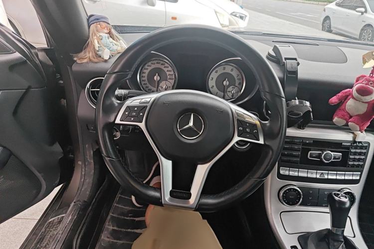 Used Mercedes-Benz SLK-Class 2011 SLK 200 Fashion Model Steering Wheel