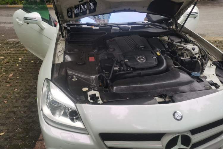 Used Mercedes-Benz SLK-Class 2011 SLK 200 Luxury Sports Model Engine Bay Right