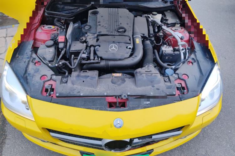 Used Mercedes-Benz SLK-Class 2011 SLK 200 Fashion Model Engine Bay