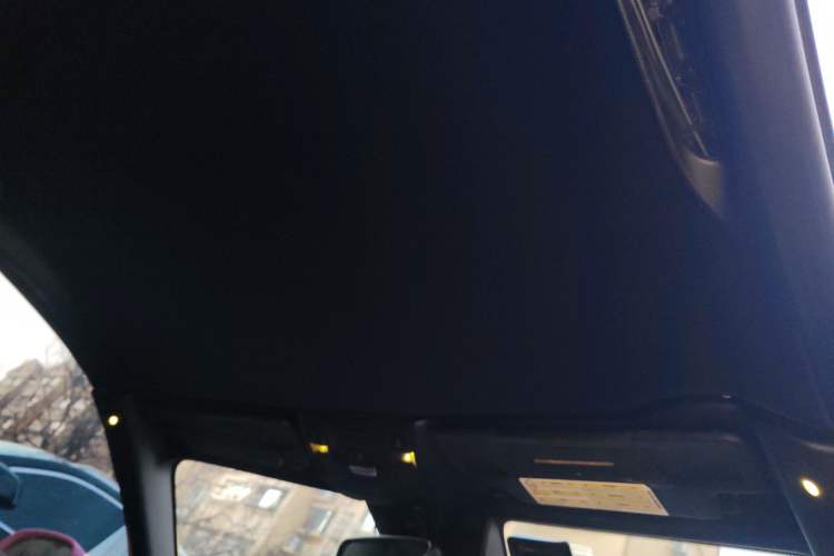 Used Mercedes-Benz SLK-Class 2011 SLK 200 Fashion Model Headliner