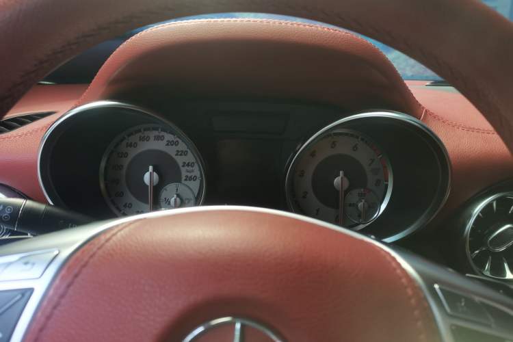 Used Mercedes-Benz SLK-Class 2011 SLK 200 Luxury Sports Model Instrument Cluster