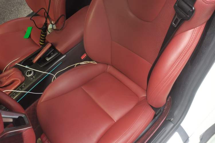 Used Mercedes-Benz SLK-Class 2011 SLK 200 Luxury Sports Model Left Rear Seat