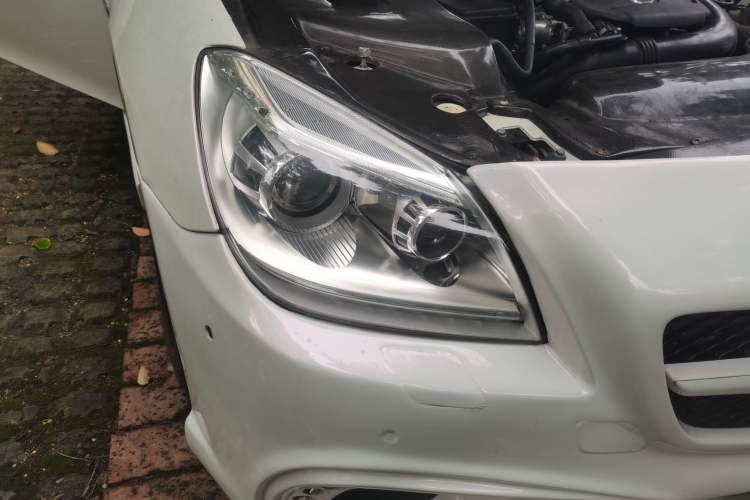 Used Mercedes-Benz SLK-Class 2011 SLK 200 Luxury Sports Model Right Front Headlight