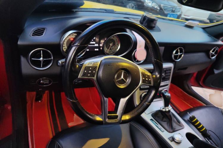Used Mercedes-Benz SLK-Class 2011 SLK 200 Fashion Model Steering Wheel
