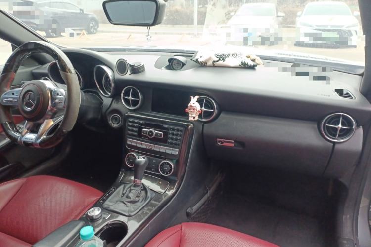 Used Mercedes-Benz SLK-Class 2011 SLK 200 Luxury Sports Model Center Console