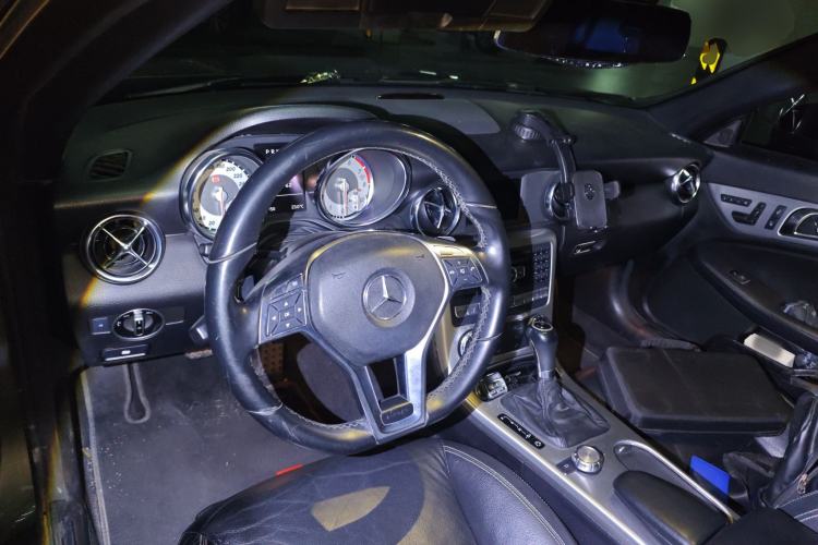 Used Mercedes-Benz SLK-Class 2011 SLK 200 Fashion Model Center Console