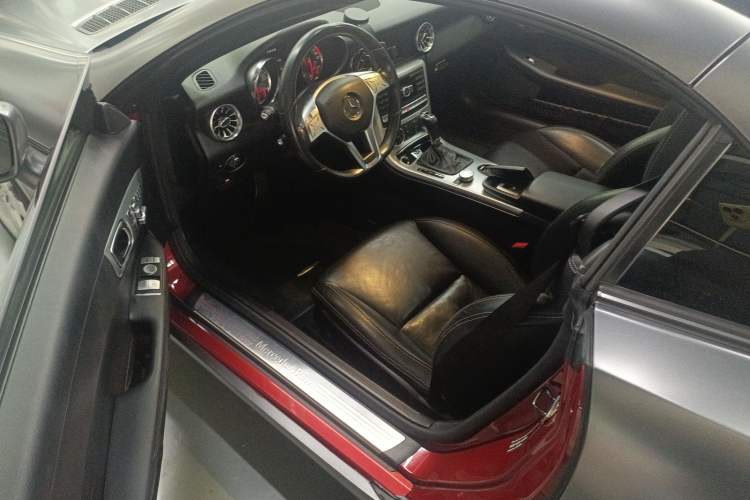 Used Mercedes-Benz SLK-Class 2011 SLK 200 Fashion Model Driver Seat