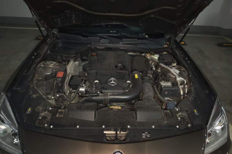 Used Mercedes-Benz SLK-Class 2011 SLK 200 Fashion Model Engine Bay