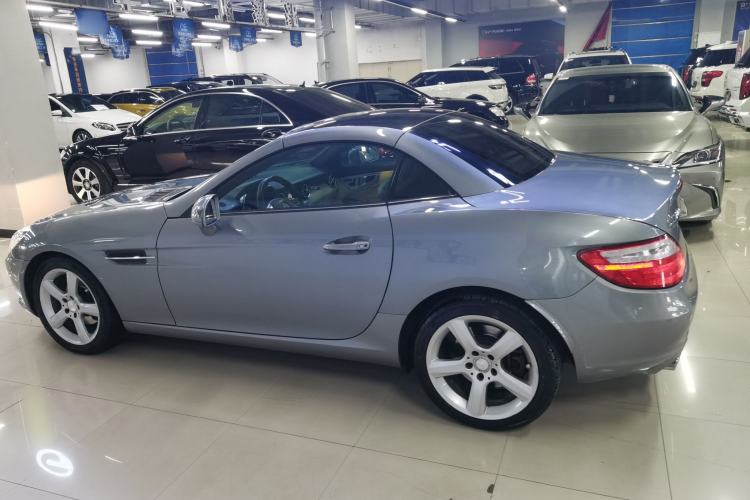 Used Mercedes-Benz SLK-Class 2011 SLK 200 Fashion Model Exterior 3