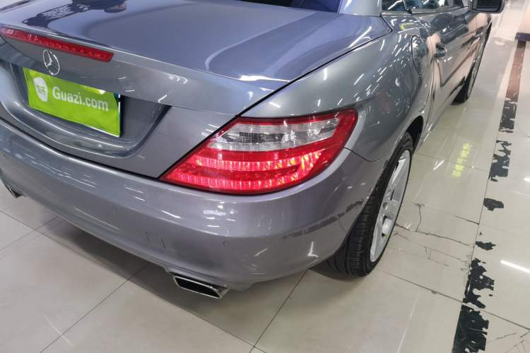 Used Mercedes-Benz SLK-Class 2011 SLK 200 Fashion Model Exterior 6