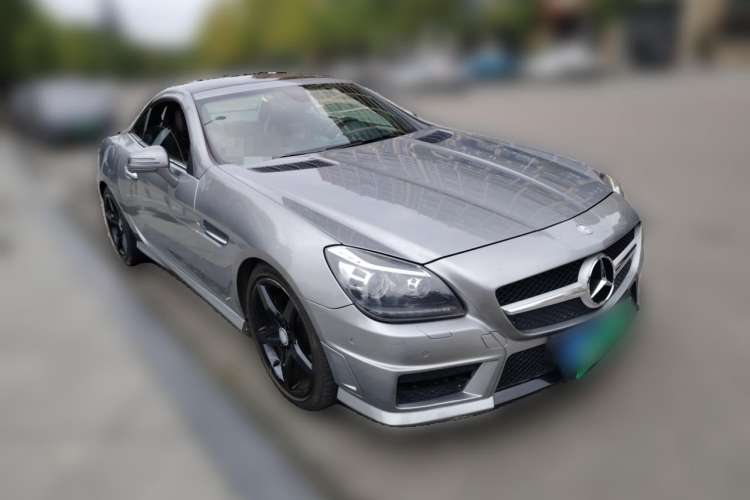 Used Mercedes-Benz SLK-Class 2011 SLK 350 Front Right 45 Deg
