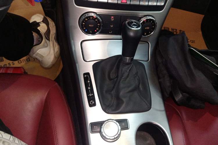 Used Mercedes-Benz SLK-Class 2011 SLK 200 Fashion Model Gear Lever