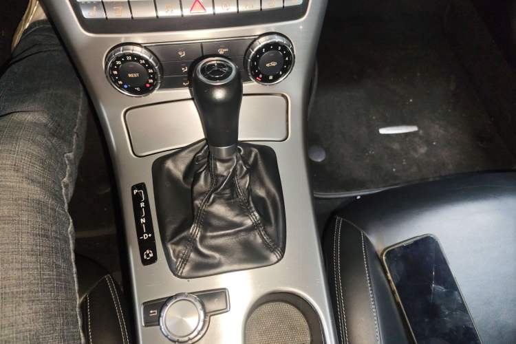 Used Mercedes-Benz SLK-Class 2011 SLK 200 Fashion Model Gear Lever