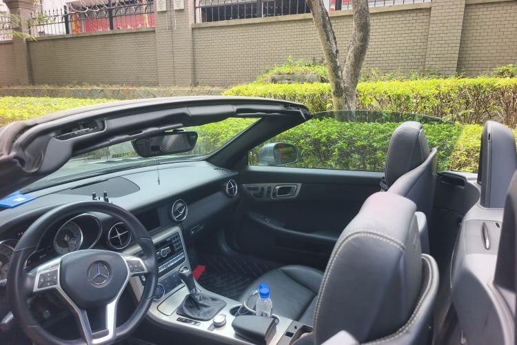 Used Mercedes-Benz SLK-Class 2011 SLK 200 Fashion Model Headliner